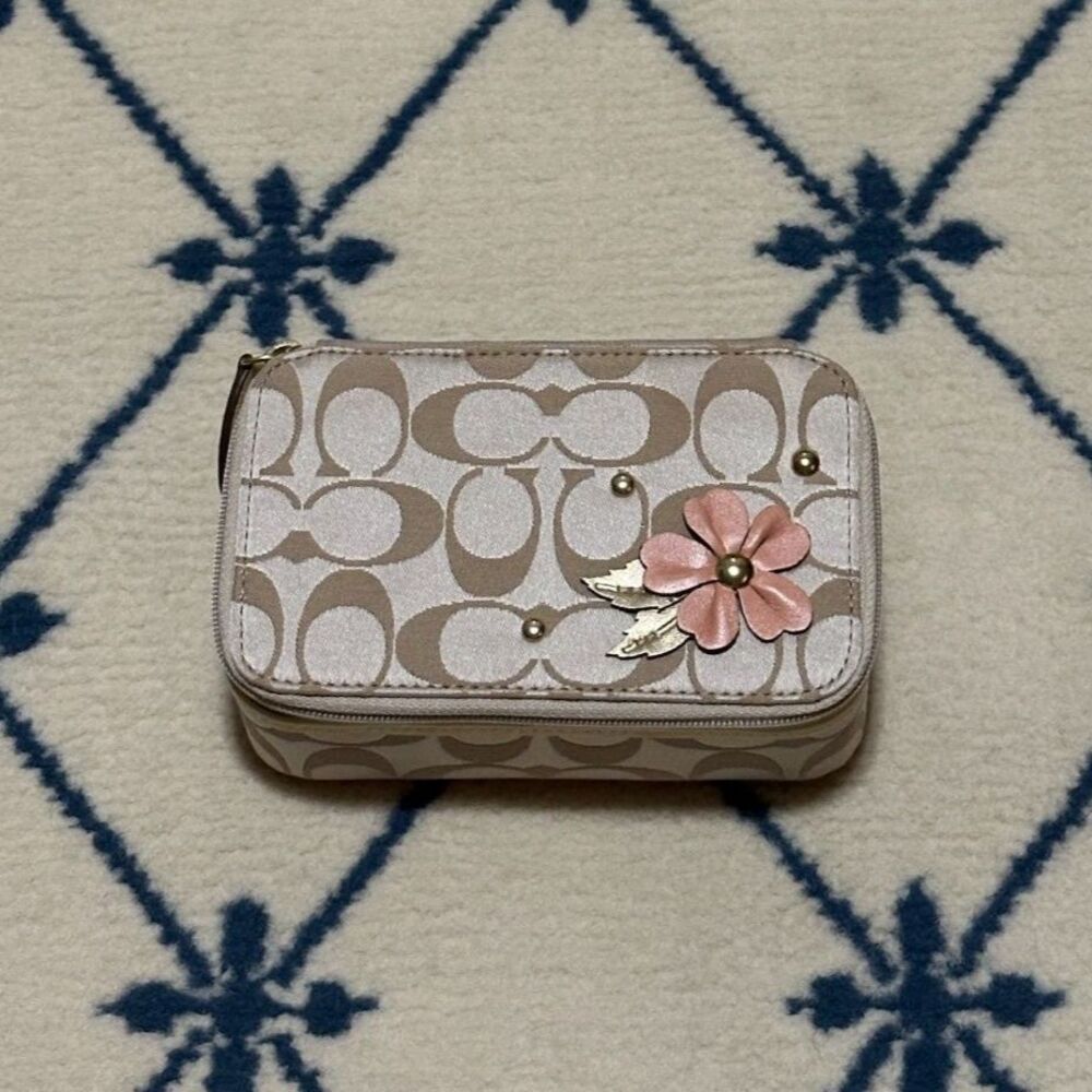Coach Y2K Signature C Floral Appliqué Jewelry Travel Case Box - Khaki